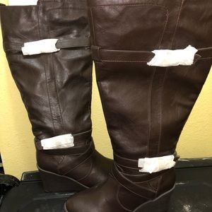 Lane Braynt wedge Boots